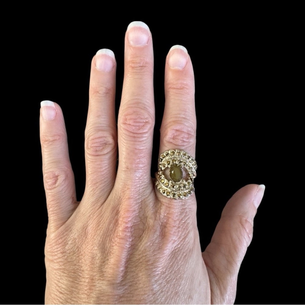 INC International Concepts Gold and Green Stone Statement Ring, Size 7 - Picture 2 of 8